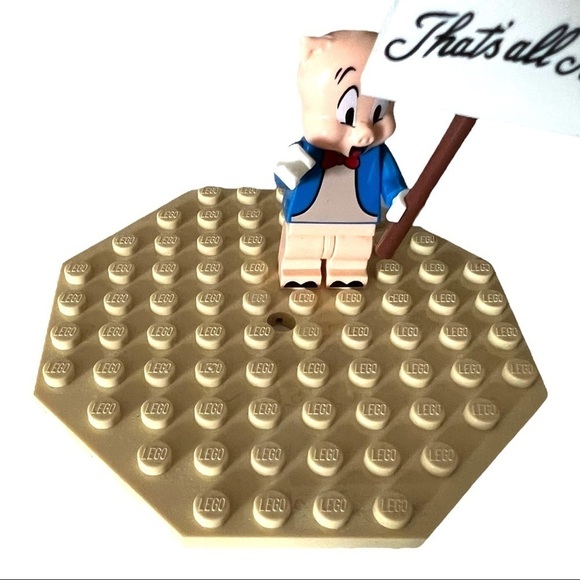 Looney Tunes Building Block Minifigure Set Bugs, Porky, Lola, Petunia and Road R - Picture 4 of 4